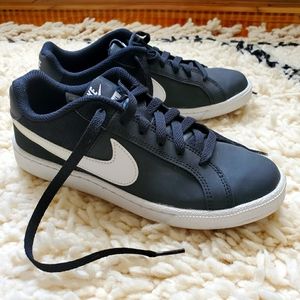 Nike Court Royal sneakers